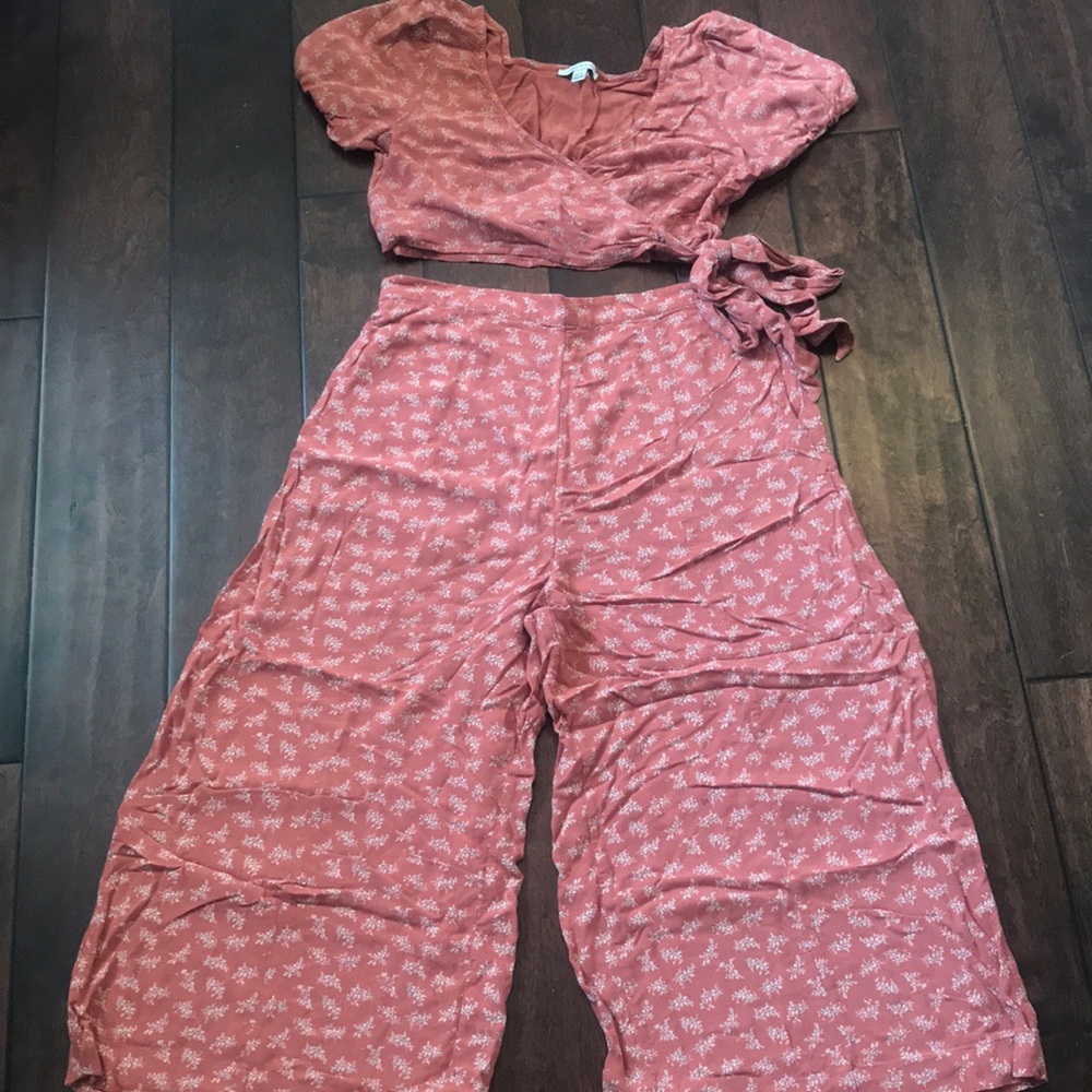 Two Piece Set